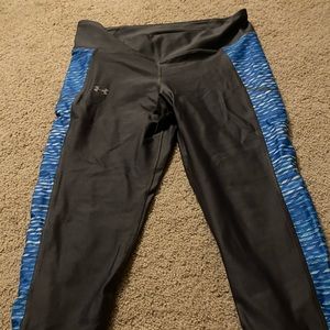 Under armor Capri leggings large